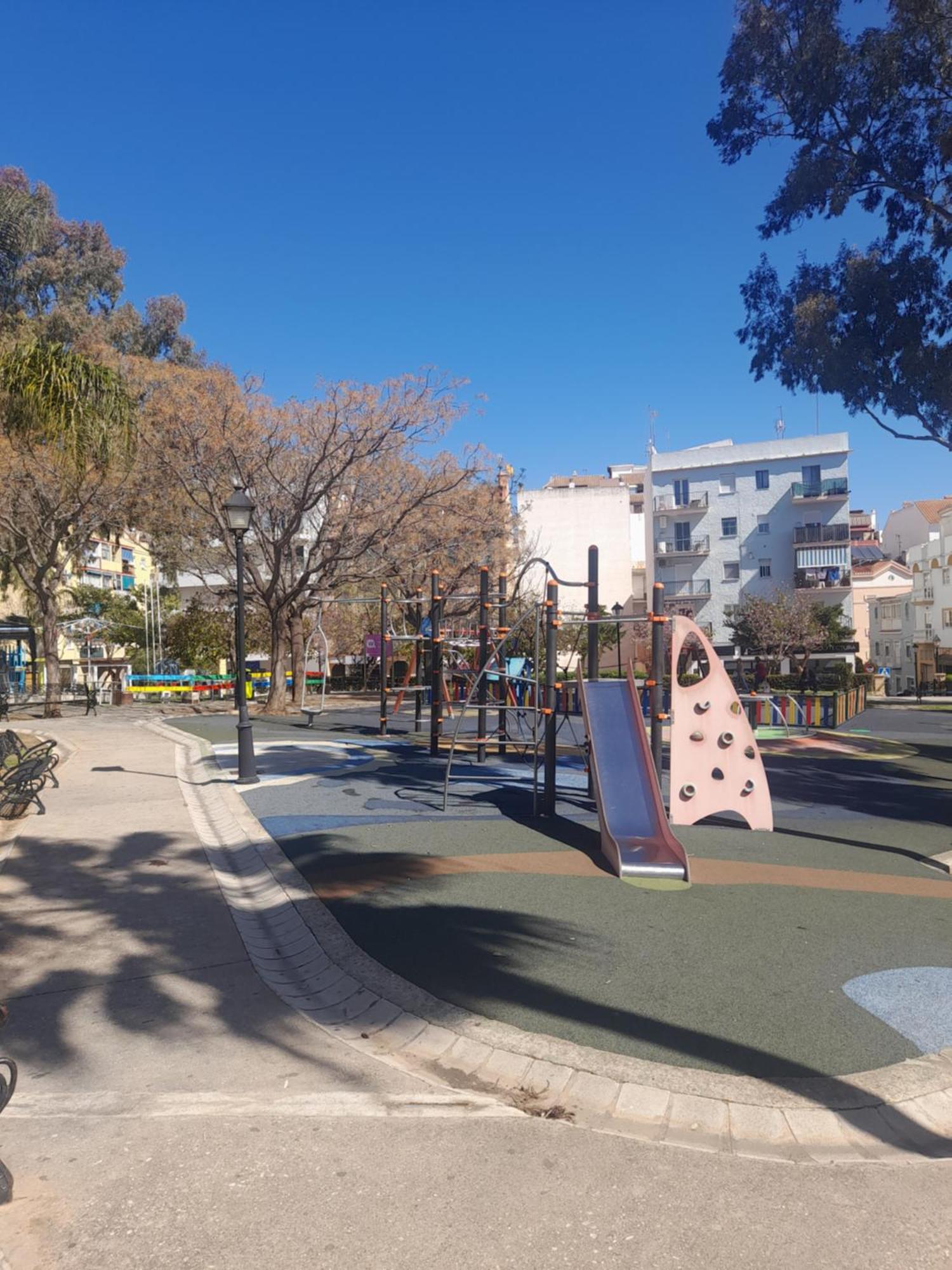 New City Penthouse Near Beach With Sunny Balcony フエンヒロラ エクステリア 写真