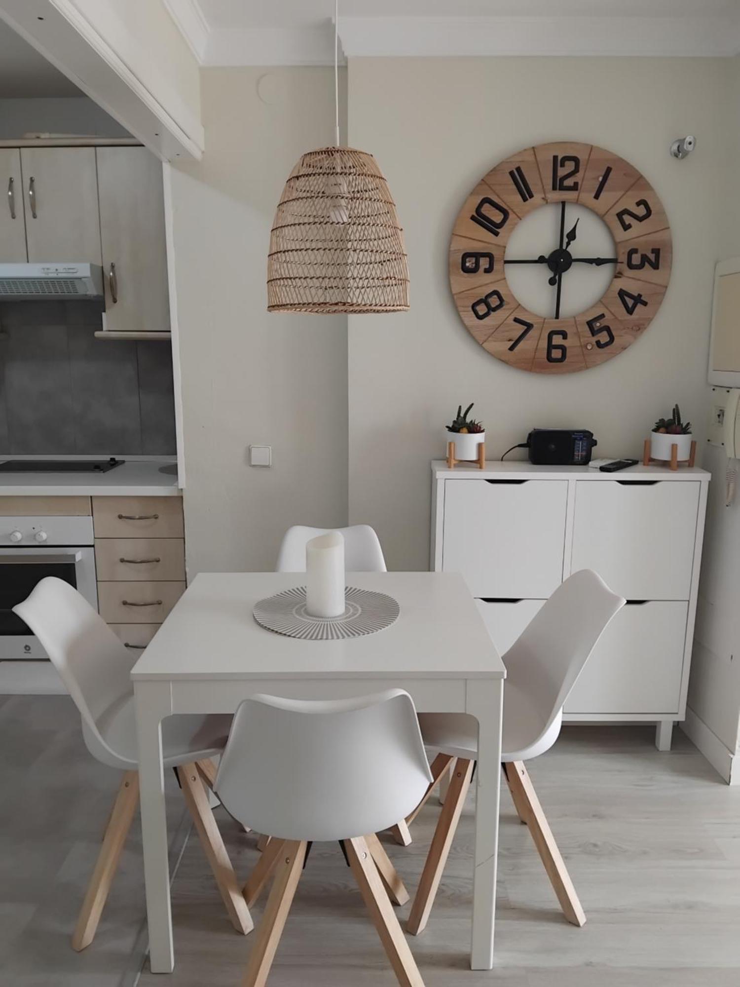 New City Penthouse Near Beach With Sunny Balcony フエンヒロラ エクステリア 写真