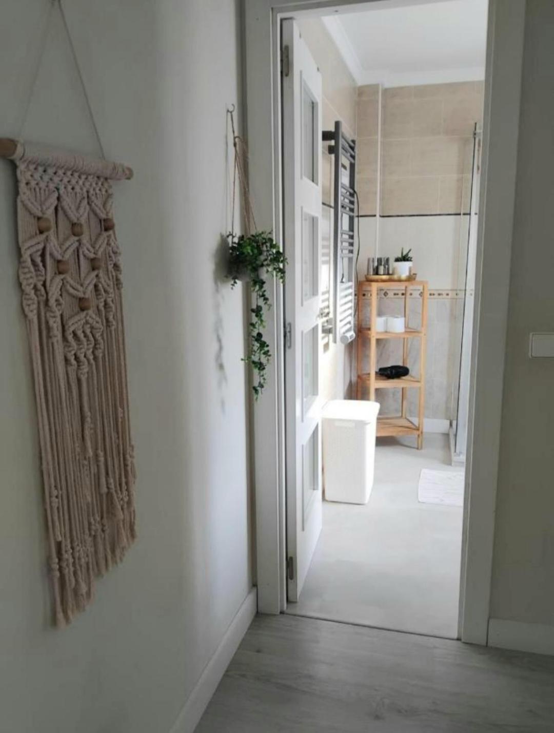 New City Penthouse Near Beach With Sunny Balcony フエンヒロラ エクステリア 写真